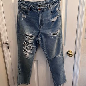 American Eagle Mom Jeans